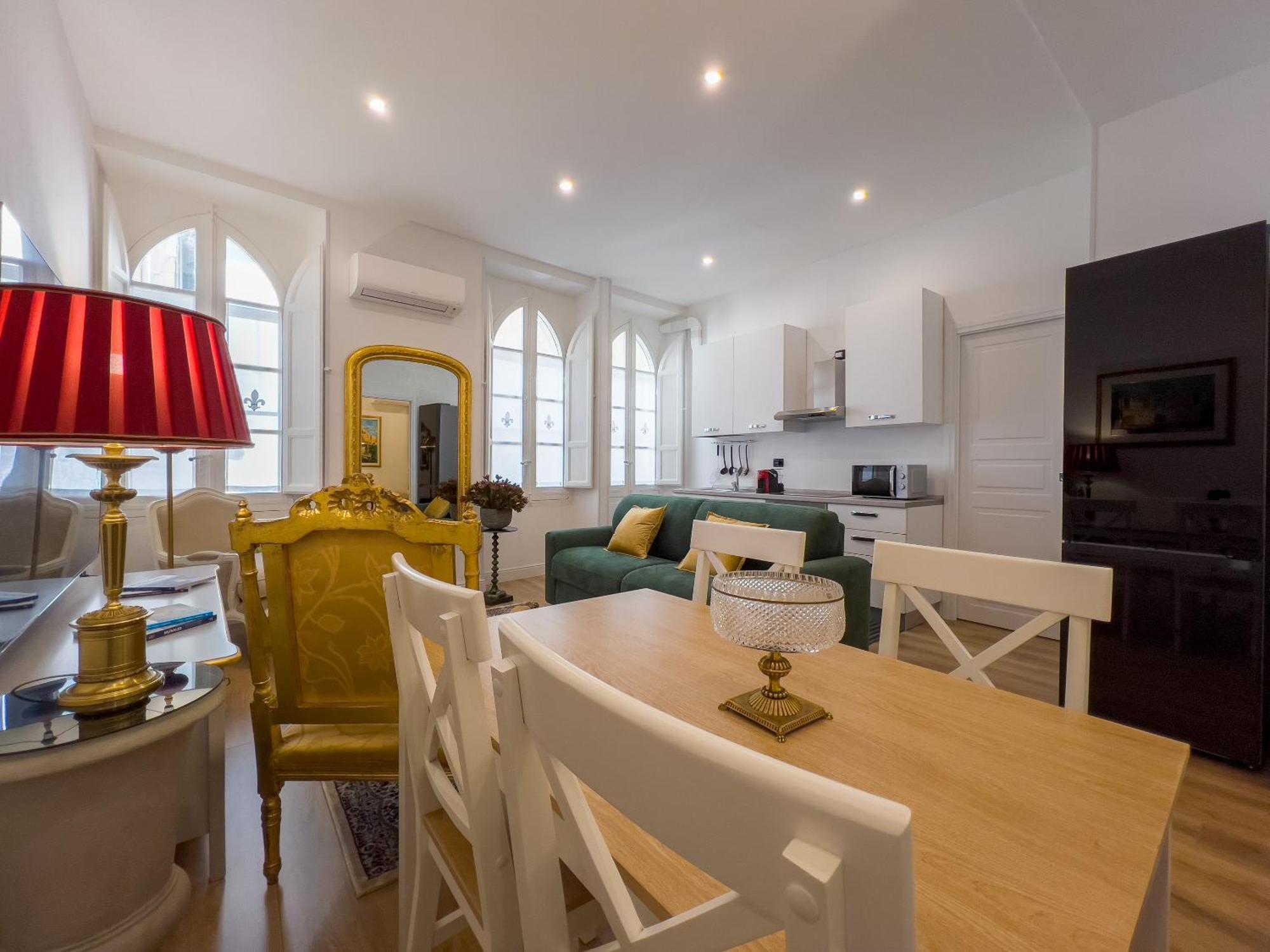 Apartment In The City Centre - Free Parking Cagliari Exterior foto