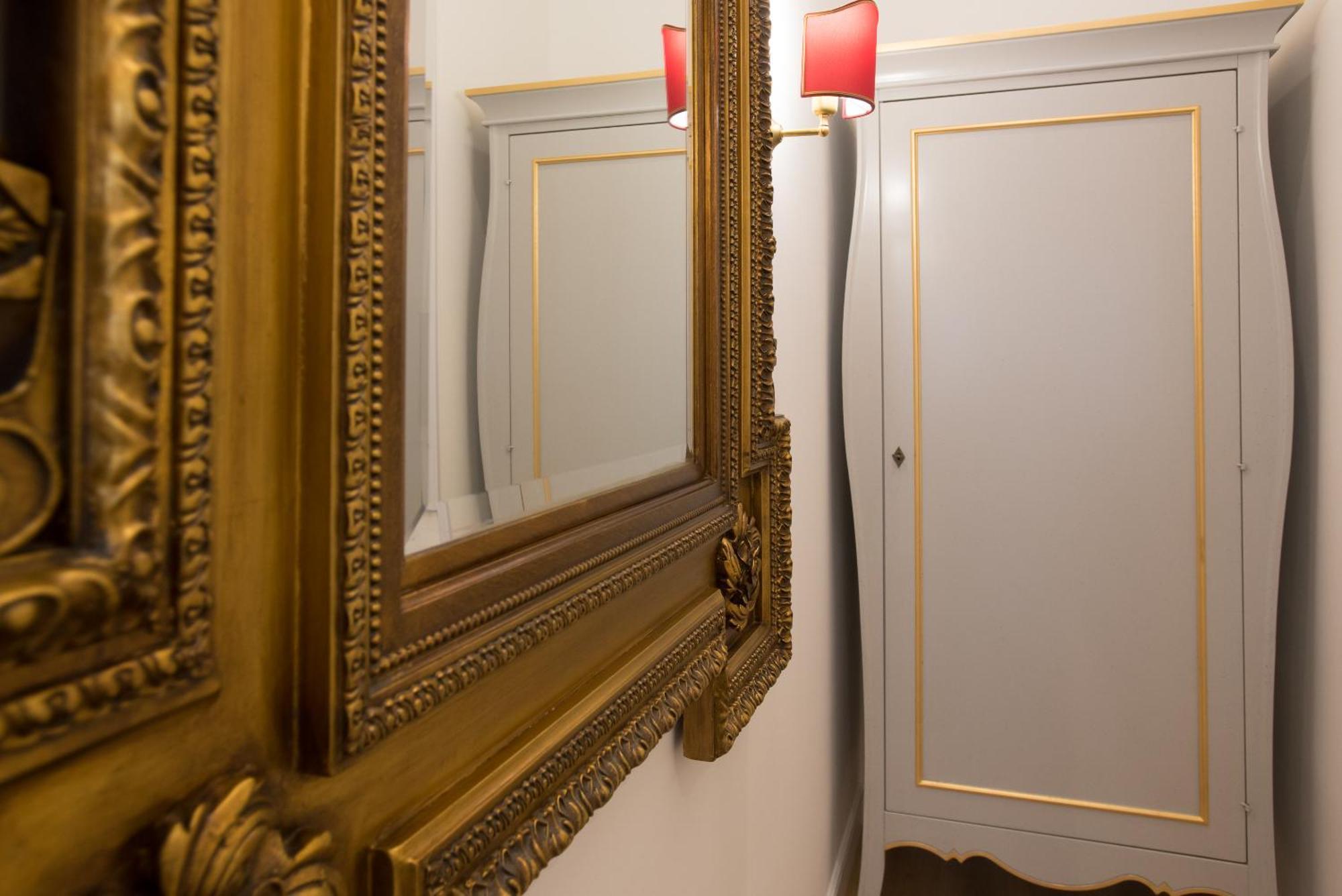 Apartment In The City Centre - Free Parking Cagliari Exterior foto