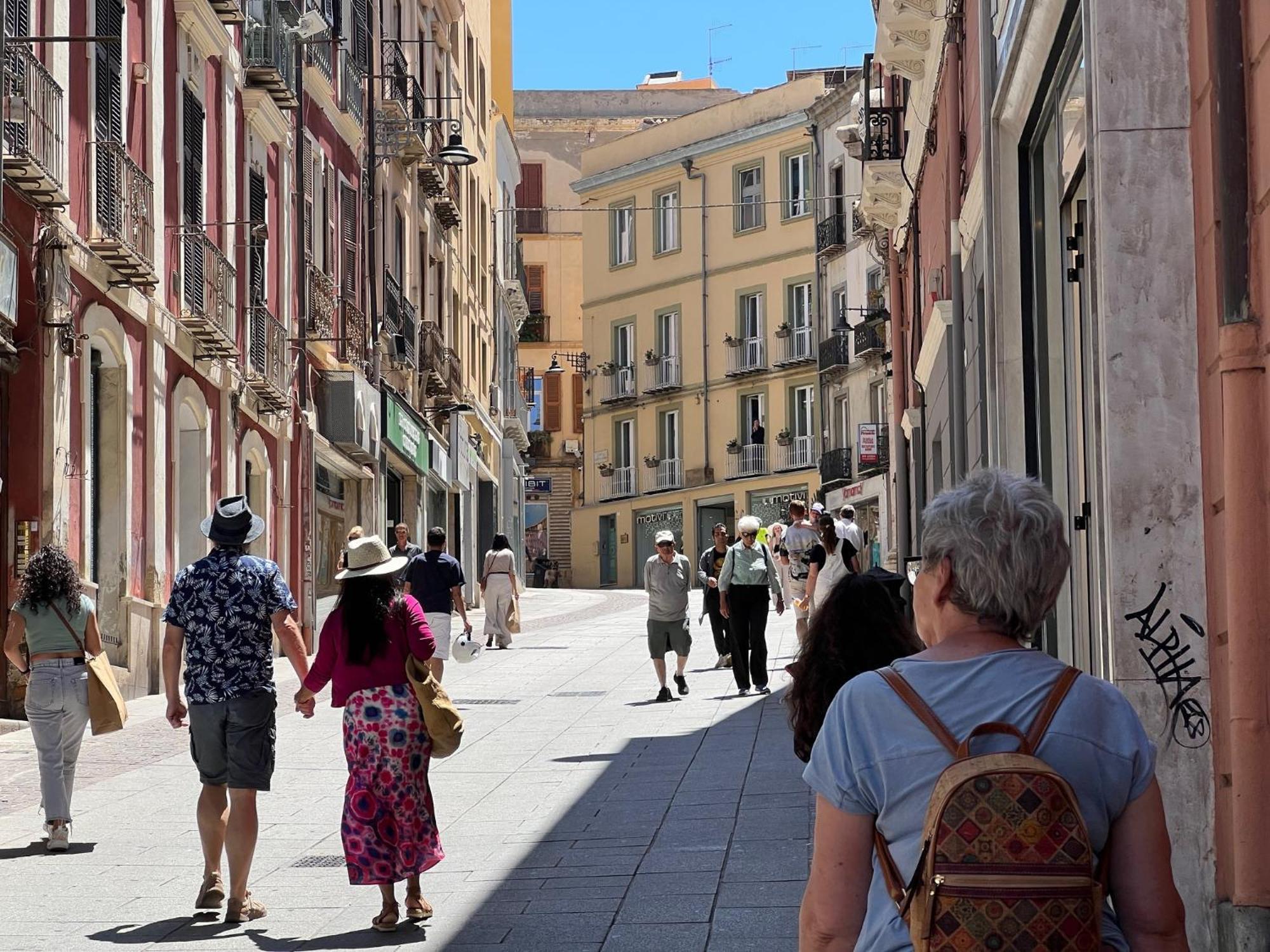 Apartment In The City Centre - Free Parking Cagliari Exterior foto